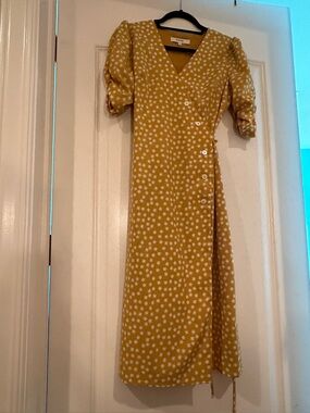 Simple Retro Marigold Dress with Buttons